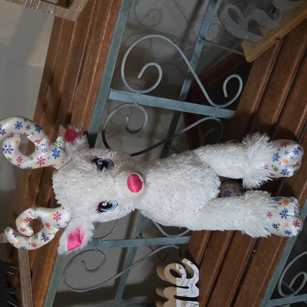 Build a Bear Team Santa Reindeer Glisten White Shiney Christmas Plush Toy